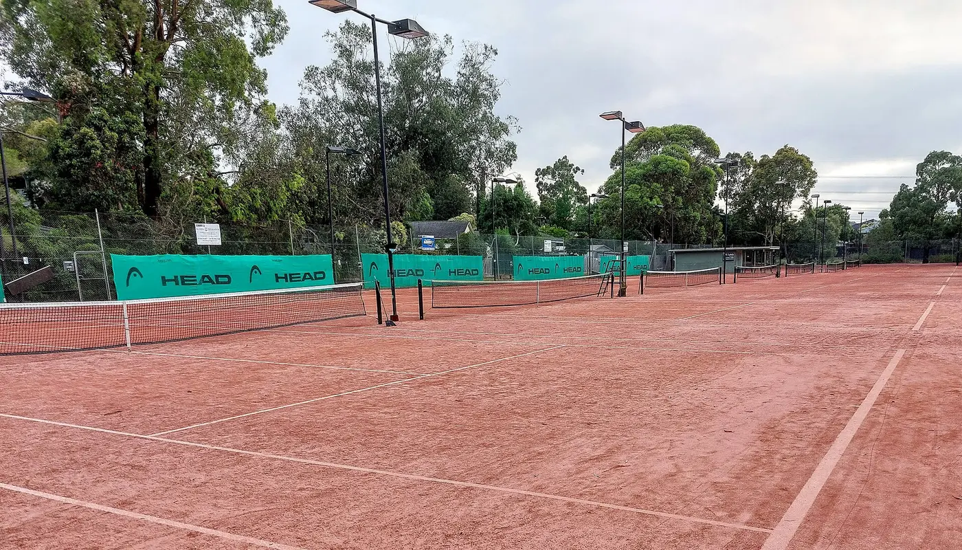Clay tennis courts melbourne looking from one end of the court